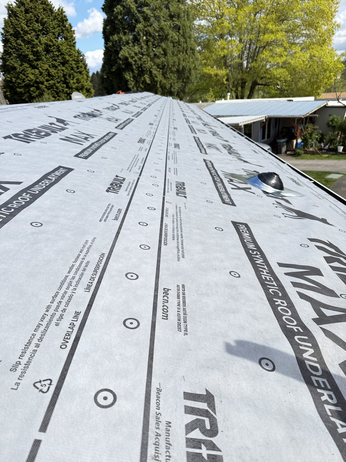 Roof repair in progress in Oregon City